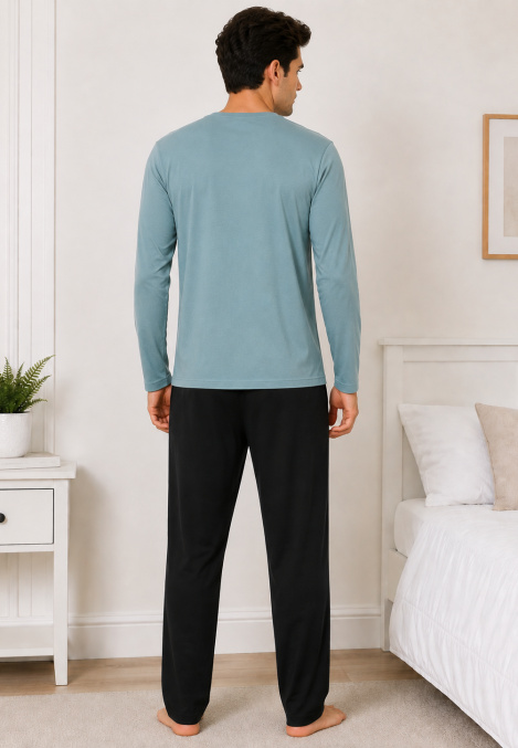 Pijama barbati Serena cu maneca lunga si pantalon lung-Albastru deschis,Engros
