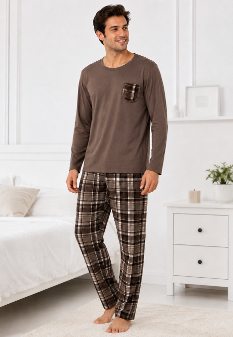 Pijama barbati Serena cu maneca lunga si pantalon lung-Maro,Engros