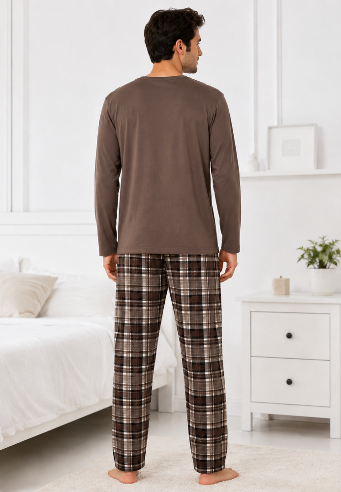 Pijama barbati Serena cu maneca lunga si pantalon lung-Maro,Engros